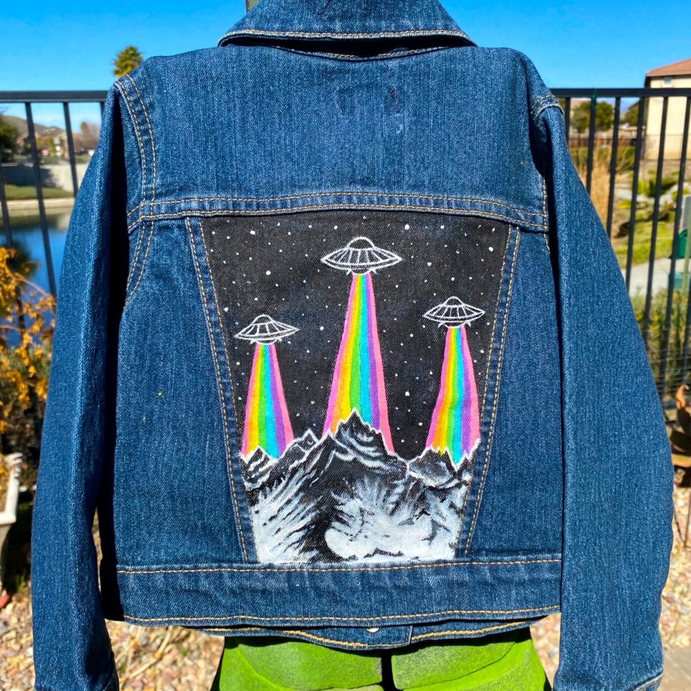 ❗️Custom Painting❗️🎨 Denim Jacket